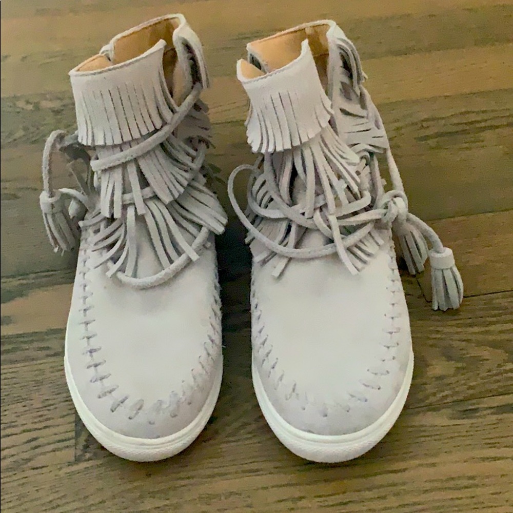 Vince Camuto suede tassel fringe booties look new